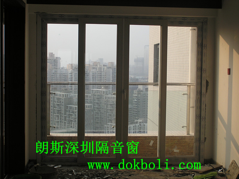隔音窗價(jià)格--朗斯陽臺隔音窗知名隔音窗 純海岸雅苑(隔音窗型號HG015)